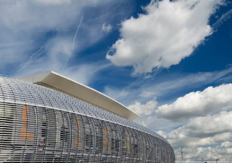 Etudes et Calcul de la faade extrieure du Stade de Lille - EIFFAGE TP